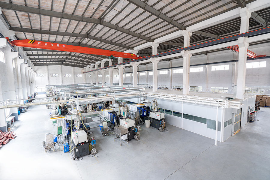 FOSHAN SHUNDE QUANYE PLASTICS CO.,LTD lini produksi pabrikan