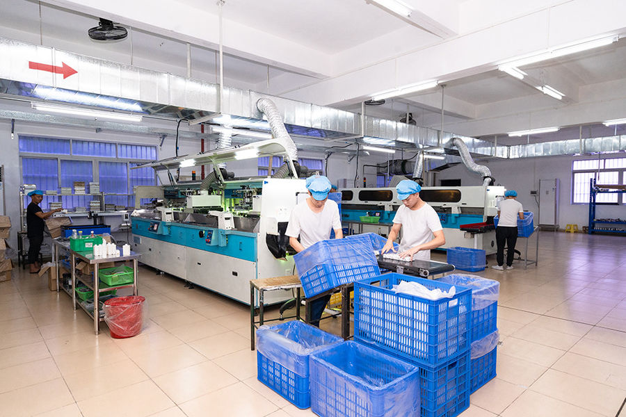 FOSHAN SHUNDE QUANYE PLASTICS CO.,LTD lini produksi pabrikan